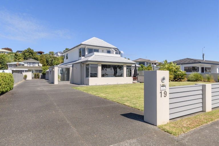 Photo of property in 19 Beach Road, Otumoetai, Tauranga, 3110