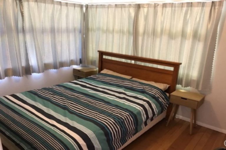 Photo of property in 65a Glengarry Road, Glen Eden, Auckland, 0602