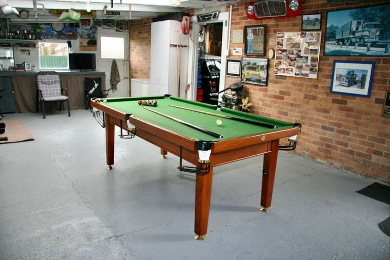 Photo of property in 70 Great South Road, Huntly, 3700