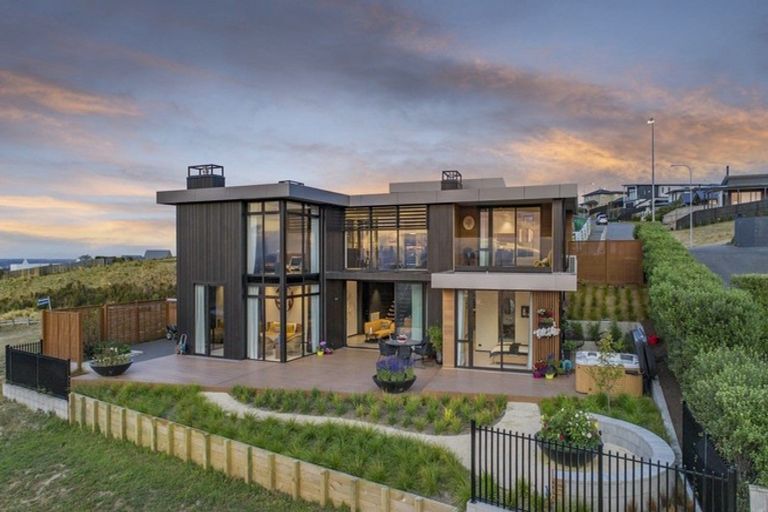 Photo of property in 130 Penruddock Rise, Westmorland, Christchurch, 8025