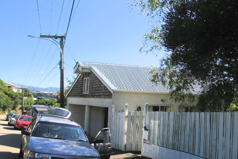 Photo of property in 7 Awa Road, Miramar, Wellington, 6022