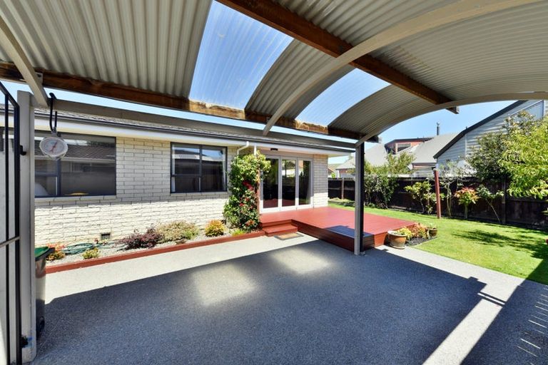 Photo of property in 2/35 Cavendish Road, Casebrook, Christchurch, 8051