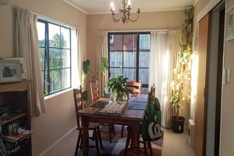 Photo of property in 6 Kuripaka Crescent, The Gardens, Auckland, 2105