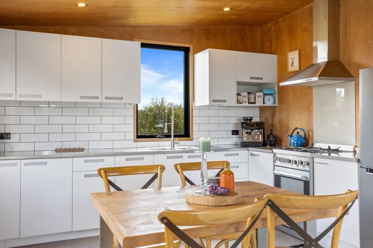 Photo of property in 24 Noakes Hill Road, Puhoi, Silverdale, 0994