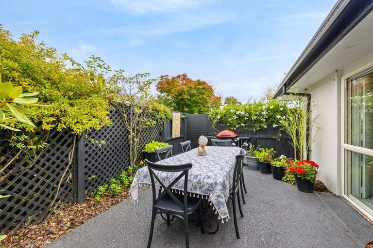 Photo of property in 11 Kotare Street, Fendalton, Christchurch, 8041