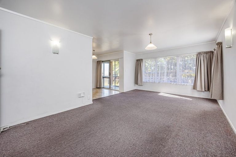 Photo of property in 2/17 Waimahia Avenue, Weymouth, Auckland, 2103