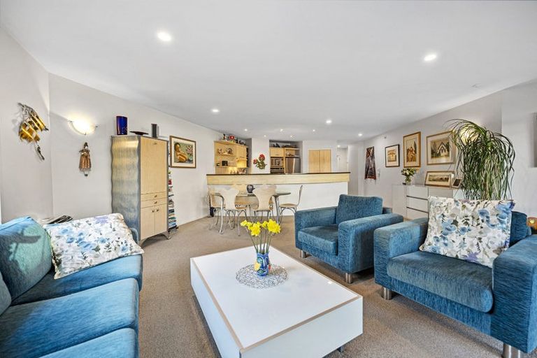 Photo of property in 26/4e Collins Street, Takapuna, Auckland, 0622