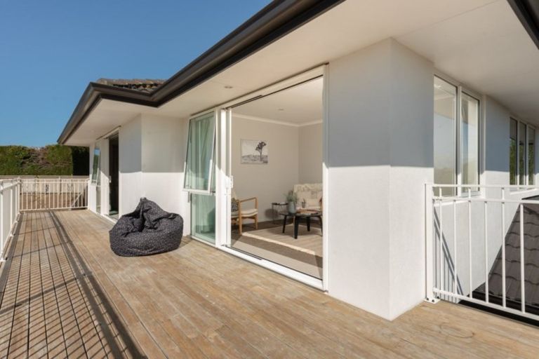 Photo of property in 5 Carex Close, Pyes Pa, Tauranga, 3112