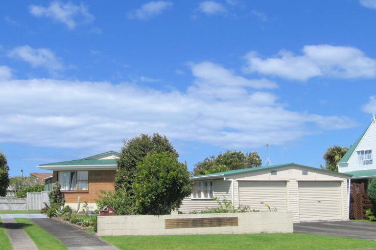 Photo of property in 35 Citrus Avenue, Waihi Beach, 3611