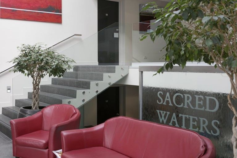 Photo of property in 11/225 Lake Terrace, Waipahihi, Taupo, 3330