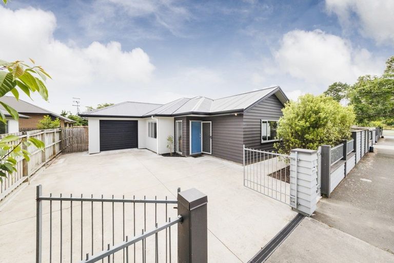 Photo of property in 6 Cardiff Street, Highbury, Palmerston North, 4412