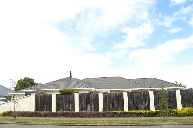 Photo of property in 2 Forest Drive, Parklands, Christchurch, 8083