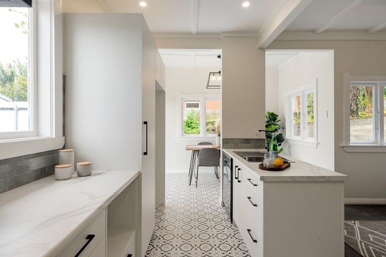 Photo of property in 17 Hinau Street, Maeroa, Hamilton, 3200