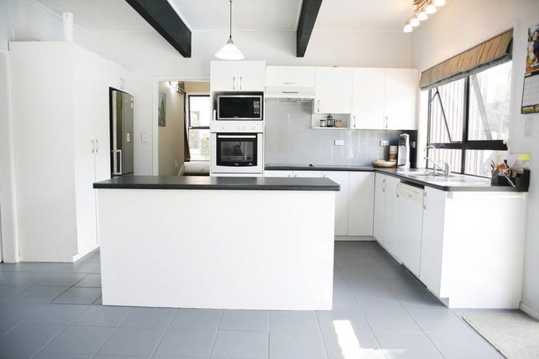 Photo of property in 8 Kavanagh Place, Opaheke, Papakura, 2113