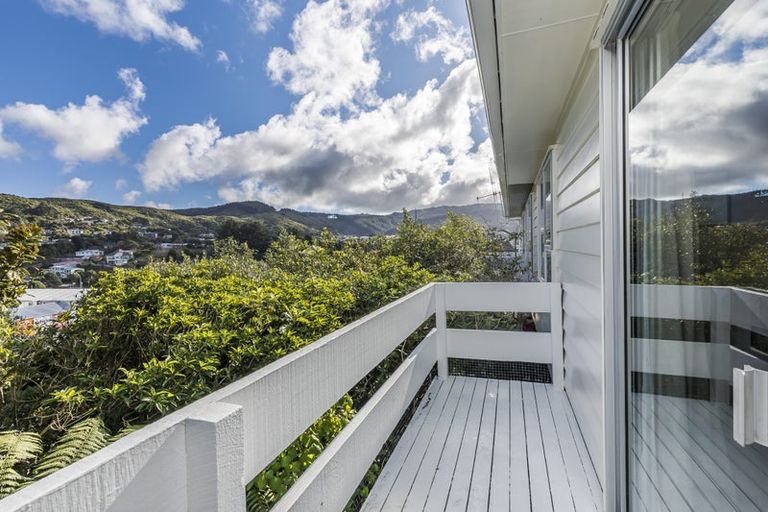 Photo of property in 11b Florio Terrace, Tawa, Wellington, 5028