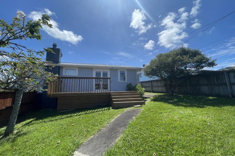 Photo of property in 1/5 Bond Crescent, Forrest Hill, Auckland, 0620