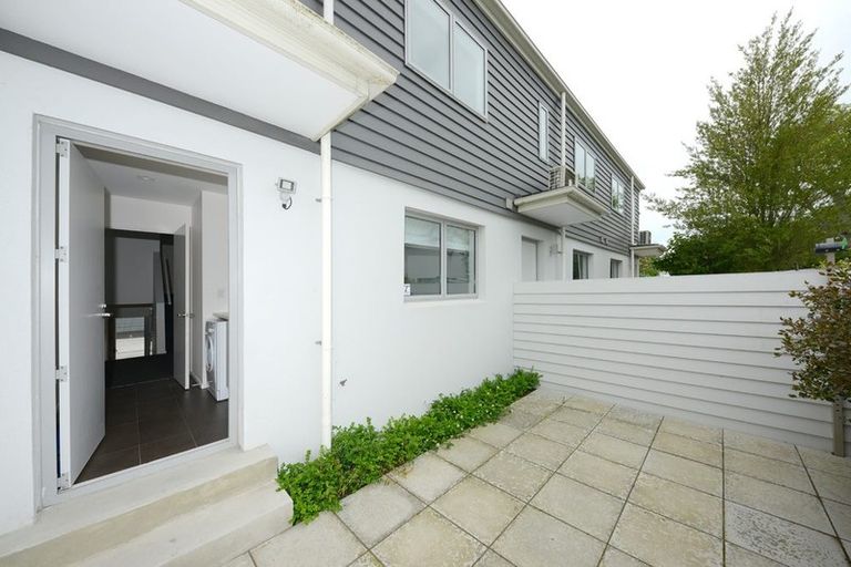 Photo of property in 2/30 Armagh Street, Christchurch Central, Christchurch, 8013