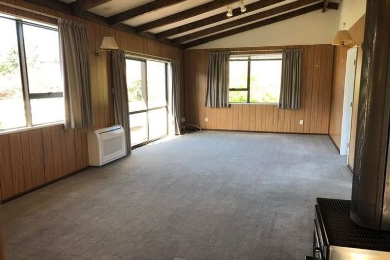 Photo of property in 10 Huia Street, Waikawa, Picton, 7220