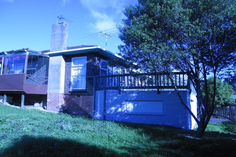 Photo of property in 9 Beazley Place, Glendene, Auckland, 0602