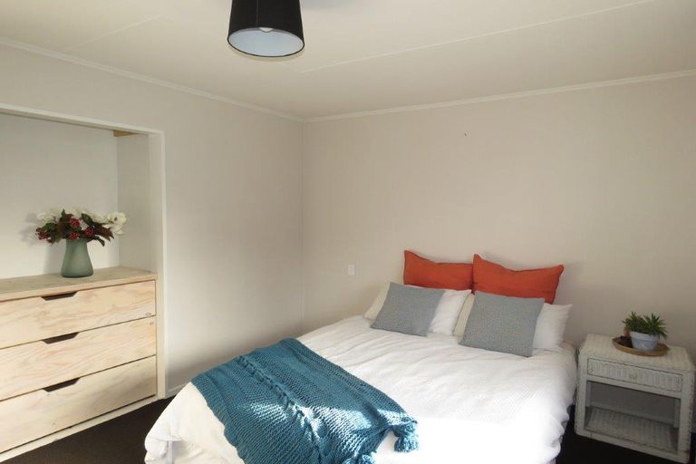 Photo of property in 23 Ottrey Street, Clifton, Invercargill, 9812