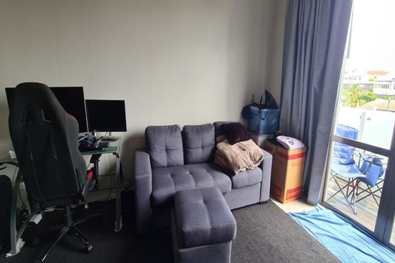 Photo of property in 304/3 Morningside Drive, Morningside, Auckland, 1025