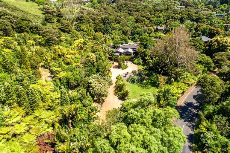 Photo of property in 27-29 Te Toki Road, Ostend, Waiheke Island, 1081