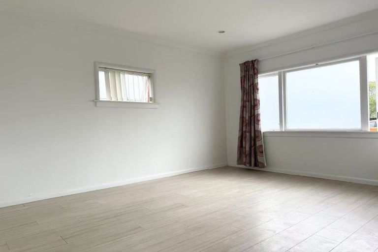 Photo of property in 98 Portage Road, New Lynn, Auckland, 0600