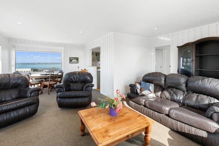 Photo of property in 16 Adela Stewart Drive West, Athenree, Waihi Beach, 3177