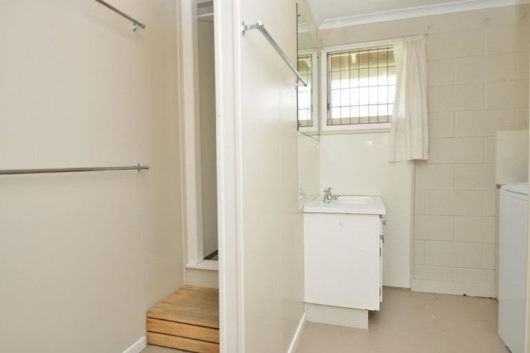 Photo of property in 88 Newcastle Street, Mahia, 4198