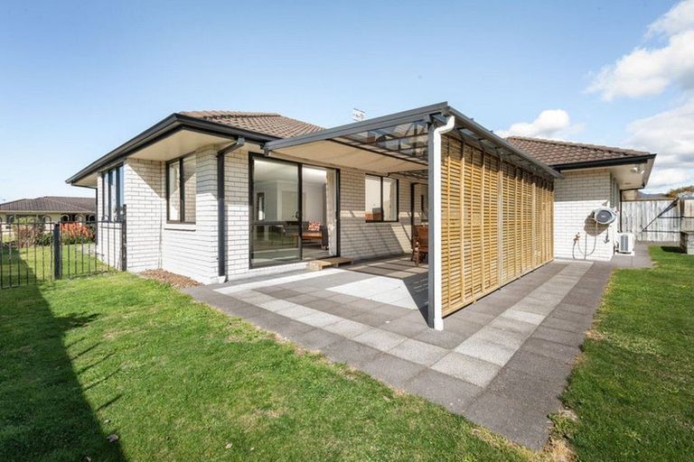 Photo of property in 14 Hoggard Place, Katikati, 3129
