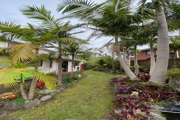 Photo of property in 34 St Annes Crescent, Wattle Downs, Auckland, 2103