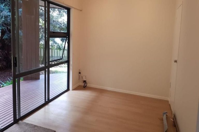 Photo of property in 5/3 The Avenue, Albany, Auckland, 0632