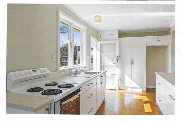 Photo of property in 30 Anaru Street, Raumati Beach, Paraparaumu, 5032