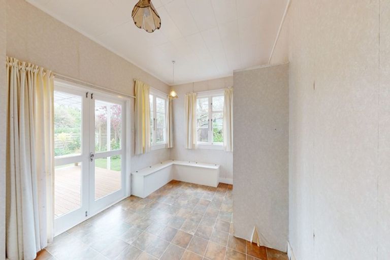 Photo of property in 28 Peakes Road, Saint Johns Hill, Whanganui, 4501