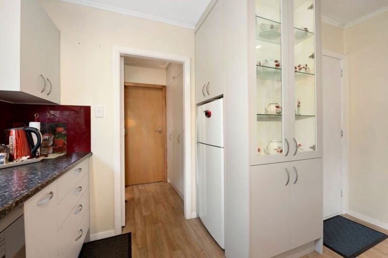 Photo of property in 3 Kapuranga Grove, Stokes Valley, Lower Hutt, 5019