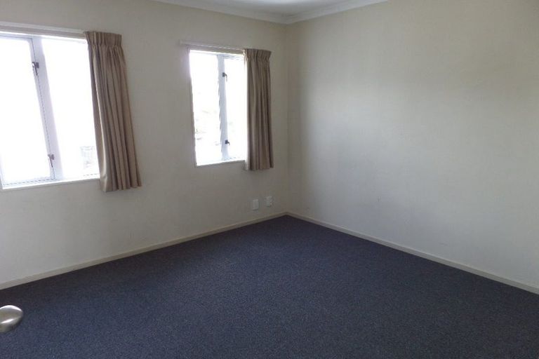 Photo of property in 135 Waltham Road, Sydenham, Christchurch, 8023