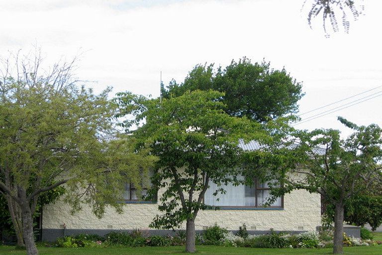 Photo of property in 1/36 Prestons Road, Redwood, Christchurch, 8051