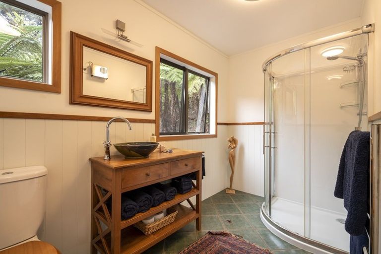 Photo of property in 16 Major Bridge Drive, Russell, 0272