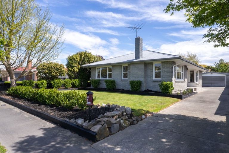Photo of property in 35 Dunster Street, Burnside, Christchurch, 8053