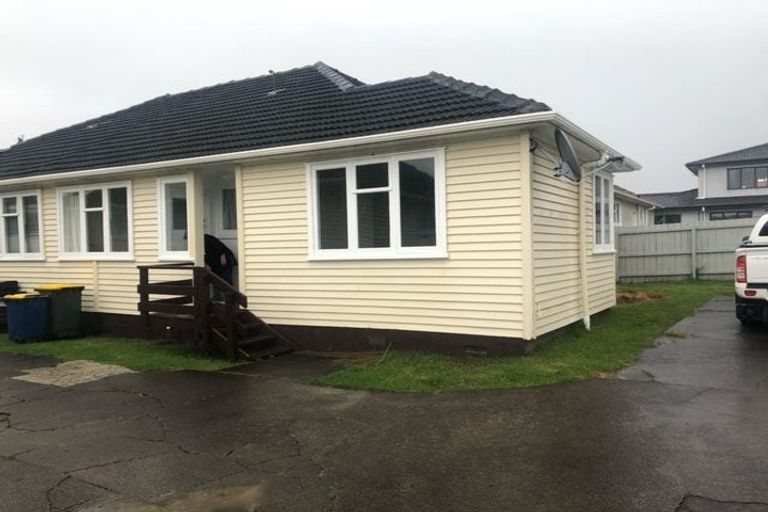 Photo of property in 9 Kotuku Street, Te Atatu Peninsula, Auckland, 0610