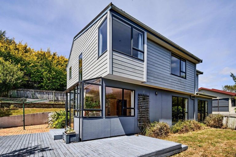 Photo of property in 1/30 Sailmaker Close, Whitby, Porirua, 5024