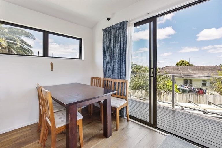 Photo of property in 103 Hutchinsons Road, Bucklands Beach, Auckland, 2014