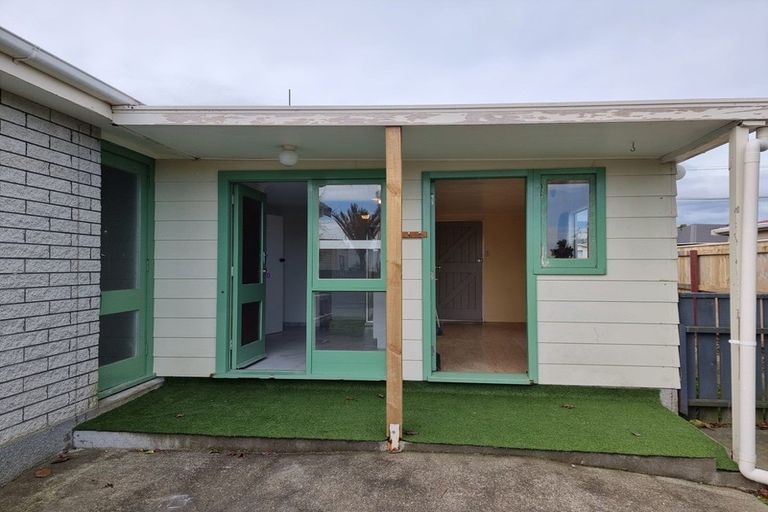 Photo of property in 13 Dittmer Street, Otaki, 5512