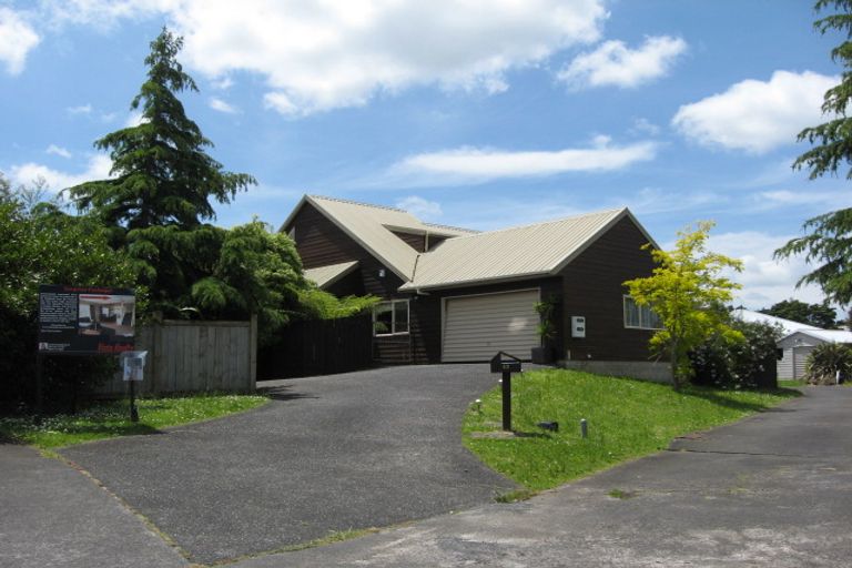 Photo of property in 22 Rheingold Place, Huapai, Kumeu, 0810