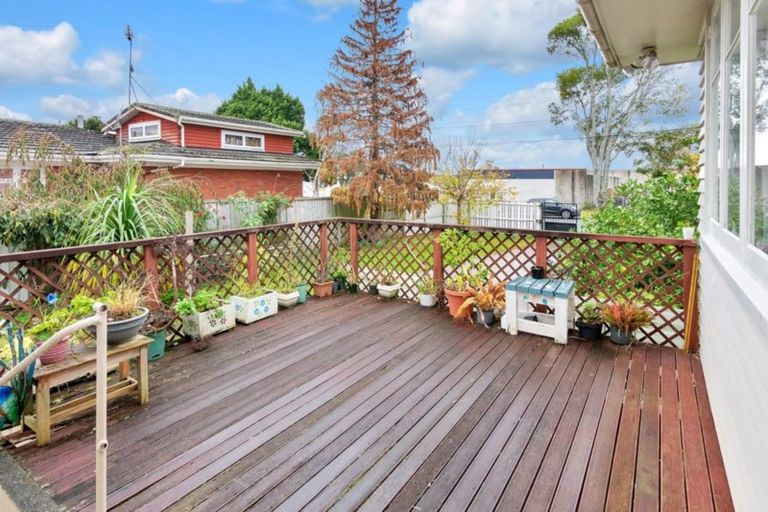 Photo of property in 144 Hepburn Road, Glendene, Auckland, 0602