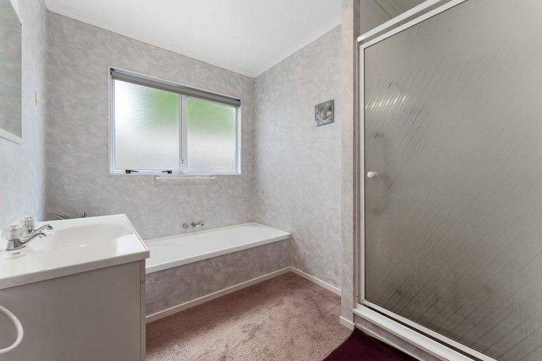 Photo of property in 2/93 Wallace Place, Westown, New Plymouth, 4310