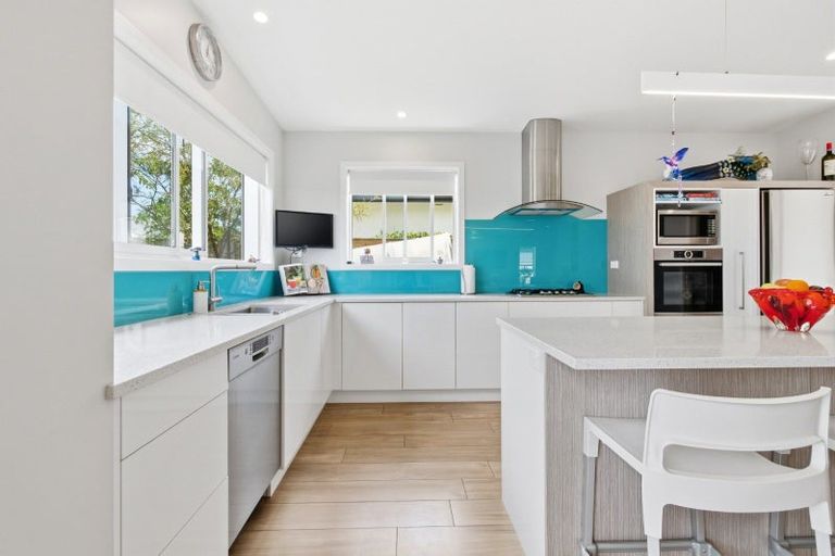 Photo of property in 24 Coast Boulevard, Papamoa Beach, Papamoa, 3118