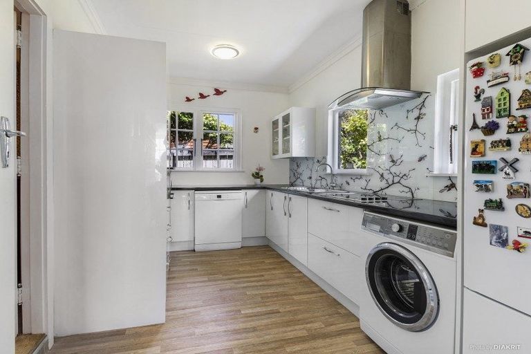 Photo of property in 84 Campbell Street, Karori, Wellington, 6012