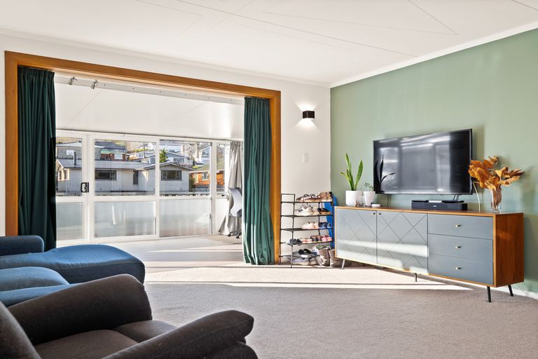 Photo of property in 5 Elwyn Crescent, Green Island, Dunedin, 9018