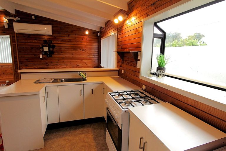 Photo of property in 23 Bluewater Place, Wattle Downs, Auckland, 2103